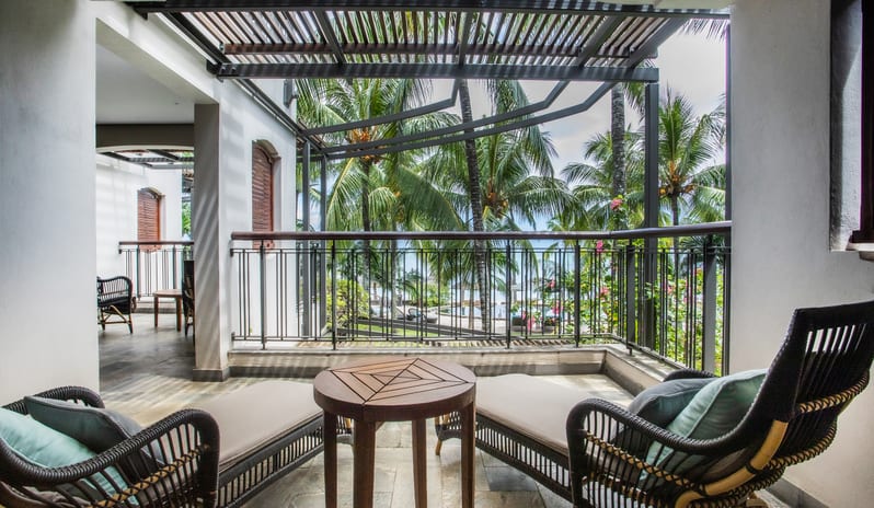 Royal Palm Hires 7398